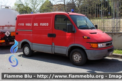 Iveco Daily III serie
Vigili del Fuoco
Comando Provinciale di Roma
VF 21910
Parole chiave: Iveco Daily_IIIserie VF21910