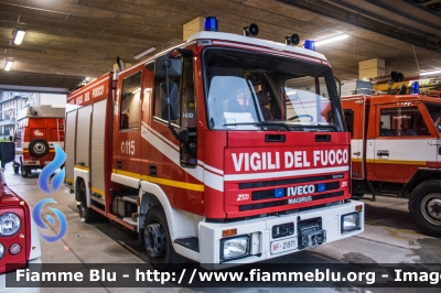 Iveco City2000 100E21 I serie
Vigli del Fuoco
Comando provinciale di Sondrio
AutoPompaSerbatoio allestimento Iveco-Magirus
VF 21917
Parole chiave: Iveco City2000_100E21_Iserie VF21917