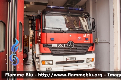 Mercedes-Benz Atego 1828 I serie
Vigili del Fuoco
Comando Provinciale di Roma
Distaccamento di Civitavecchia
VF 22561
Parole chiave: Mercedes-Benz Atego_1828_I_serie VF22561