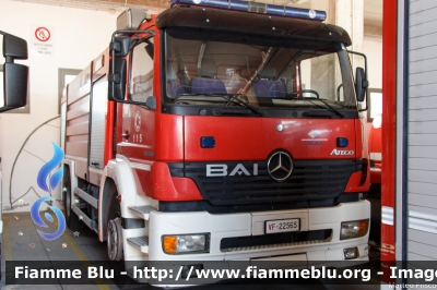 Mercedes-Benz Atego 1828 I serie
Vigili del Fuoco
Comando Provinciale di Viterbo
AutoBottePompa allestimento BAI
VF 22565
Parole chiave: Mercedes-Benz Atego_1828_Iserie VF22565