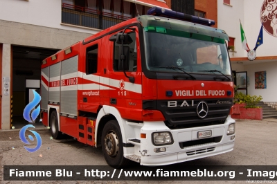 Mercedes-Benz Actros 1841 II serie
Vigili del Fuoco
Comando Provinciale di Belluno
Distaccamento Permanente di Feltre (BL)
AutoPompaSerbatoio allestimento Bai
VF 22605
Parole chiave: Mercedes-Benz Actros_1841_IIserie VF22605