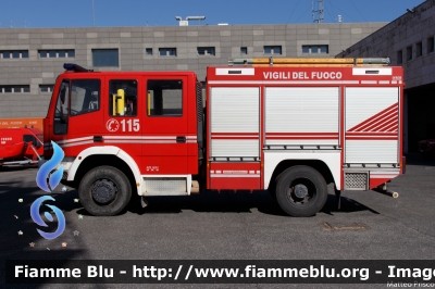 Iveco EuroFire 140E28 4x4 I serie
Vigili del Fuoco
Comando Provinciale di Viterbo
AutoPompaSerbatoio allestimento Iveco-Magirus
VF 22698
Parole chiave: Iveco EuroFire_140E28_4x4_Iserie VF22698