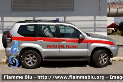 Toyota Land Cruiser II serie
Vigili del Fuoco
Comando Provinciale di Roma
VF 23384
Parole chiave: Toyota Land_Cruiser_IIserie VF23384