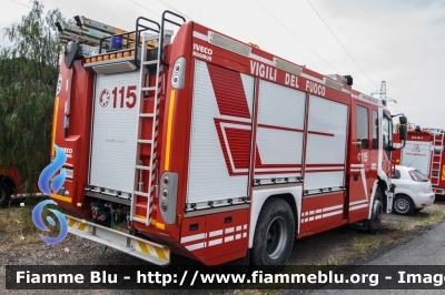 Iveco Stralis AF190S40 I serie
Vigili del Fuoco
Comando Provinciale di Roma
Scuola Centrale Antincendi
Capannelle
AutoPompaSerbatoio Allestimento Magirus
VF 23690
Parole chiave: Iveco Stralis_AF190S40_Iserie VF23690