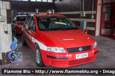 Fiat Stilo II serie
Vigili del Fuoco
Comando Provinciale di Rieti
VF 23766
Parole chiave: Fiat Stilo_IIserie VF23766 Santa_BArbara_2017