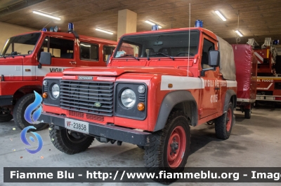 Land Rover Defender 90
Vigili del Fuoco
Comando Provinciale di Sondrio
VF 23858
Parole chiave: Land-Rover Defender_90 VF23858