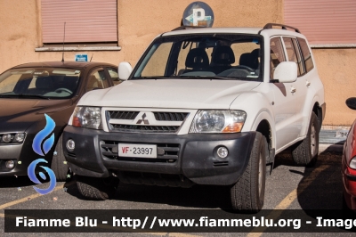 Mitsubishi Pajero LWB III serie
Vigili del Fuoco
Comando Provinciale di Roma
Scuole Centrali Antincendi
di Roma Capannelle
VF 23997
Parole chiave: Mitsubishi Pajero_LWB_IIIserie VF23997