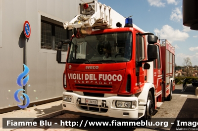 Iveco EuroCargo MultiStar 180E30 II serie
Vigili del Fuoco
Direzione Regionale lazio
Nucleo USAR
AutoPompaSerbatoio Multistar
Allestimento Iveco-Magirus
VF 24705
Parole chiave: Iveco EuroCargo_MultiStar_180E30_IIserie VF24705