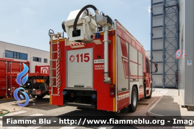 Iveco EuroCargo MultiStar 180E30 II serie
Vigili del Fuoco
Direzione Regionale lazio
Nucleo USAR
AutoPompaSerbatoio Multistar
Allestimento Iveco-Magirus
VF 24705
Parole chiave: Iveco EuroCargo_MultiStar_180E30_IIserie VF24705