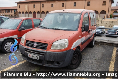 Fiat Doblò II serie
Vigili del Fuoco
Comando Provinciale di Roma
SCA - Scuole Centrali Antincendio
di Roma Capannelle
VF 24878
Parole chiave: Fiat Doblò_IIserie VF24878