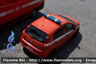 Fiat Grande Punto
Vigili del Fuoco
Comando Provinciale di Roma
Vf 25059
Parole chiave: Fiat Grande_Punto VF25059