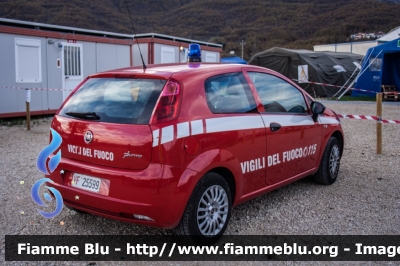 Fiat Grande Punto
Vigili del Fuoco
Comando Provinciale de L'Aquila
VF 25599

qui fotografato presso il campo 
di Cittareale (RI) durante 
il sisma del Centro Italia
Parole chiave: Fiat Grande_Punto VF25599