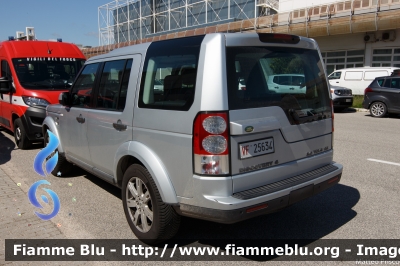 Land Rover Discovery 4
Vigili del Fuoco
Comando Provinciale di Roma
Distaccamento Aeroportuale di Ciampino
VF 25634
Parole chiave: Land_Rover Discovery_4 VF25634