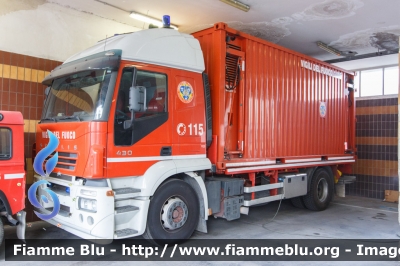 Iveco Stralis AT190S43 I serie
Vigili del Fuoco
Comando Provinciale di Roma
Distaccamento Cittadino Tuscolano II
Nucleo Operativo Chimico Speciale NOCS-NBCR
VF 25757
Parole chiave: Iveco Stralis_AT190S43_Iserie VF25757