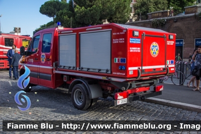 Mercedes-Benz Sprinter 4x4 III serie
Vigili del Fuoco
Comando Provinciale di Roma
Nucleo NBCR
Allestimento Baggio & De Sordi
Esemplare unico
VF 26340
Parole chiave: Mercedes-Benz Sprinter_4x4_III_serie VF26340 festa_della_repubblica_2017