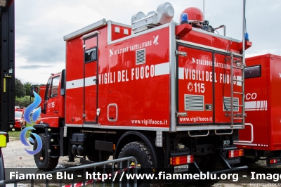 Mercedes-Benz Unimog U500
Vigili del Fuoco
Nucleo Radio e Telecomunicazioni
VF 24615
Parole chiave: Mercedes-Benz Unimog_U500 VF24615