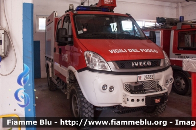 Iveco Daily 55S17 4x4 IV serie restyle
Vigili del Fuoco
Comando Provinciale de L'Aquila 
Colonna Mobile Regionale Abruzzo
Polisoccorso allestimento Iveco-Magirus
VF 26662
Parole chiave: Iveco Daily_55S17_4x4_IVserie_restyle VF26662 Santa_BArbara_2017