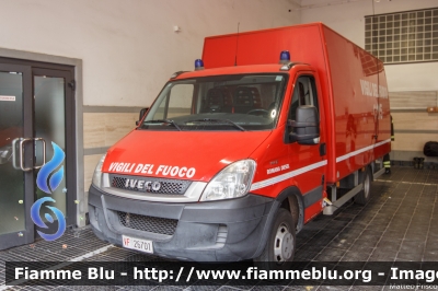 Iveco Daily IV serie restyle
Vigili del Fuoco
Comando Provinciale di Roma
Carro Sollevamenti Allestimento Baggio & De Sordi
Esemplare unico
VF 26701
Parole chiave: Iveco Daily_IVserie_restyle VF26701