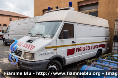 Iveco Daily II serie
Vigili del Fuoco
Comando Provinciale di Roma
Scuole Centrali Antincendio di Capannelle
VF 26804
Parole chiave: Iveco Daily_IIserie VF26804