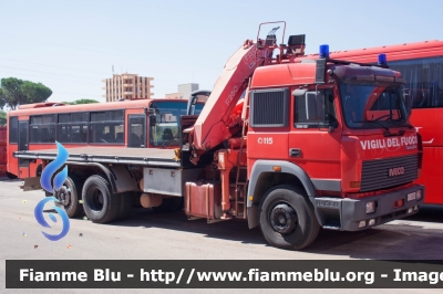 Iveco 190-42
Vigili del Fuoco
Comando Provinciale di Roma
VF 26805

Veicolo ex-DPC
Parole chiave: Iveco 190-42 VF26805