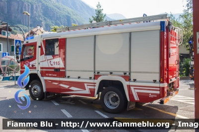 Mercedes-Benz Atego 1529 4x4 II serie
Vigili del Fuoco
Unione Distrettuale Bolzano
Bezirksverband Bozen
Corpo Volontario di S. Giacomo Agruzzo
Freiwillige Feuerwehr St. Jakob Grutzen
Allestimento Rosenbauer
VF 24J BZ
Parole chiave: Mercedes-Benz Atego_1529_4x4_IIserie VF24JBZ