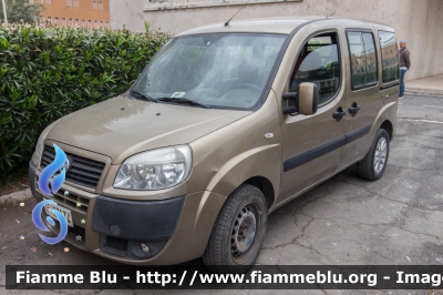 Fiat Doblò II serie
Vigili del Fuoco
Comando Provinciale di Roma
SCA - Scuole Centrali Antincendio
di Roma Capannelle
VF 27174
Parole chiave: Fiat Doblò_IIserie VF27174