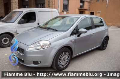 Fiat Grande Punto
Vigili del Fuoco
Nucleo Videodocumentazione
CoEm Comunicazione in Emergenza
VF 27238
Parole chiave: Fiat Grande_Punto VF27238