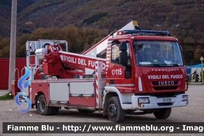 Iveco EuroCargo 110EL22 III serie
Vigili del Fuoco
Piattaforme aeree ribassate
da 30 metri di sviluppo massimo
Allestimento Multitel-Pagliero
VF 27553

qui fotografato presso il campo 
di Cittareale (RI) durante 
il sisma del Centro Italia
Parole chiave: Iveco EuroCargo_110EL22_III_serie VF27290