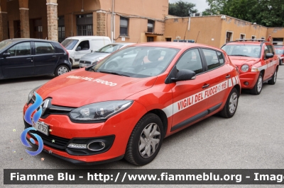 Renault Megane III serie
Vigili del Fuoco
Comando Provinciale di Milano
Allestita Focaccia
VF 27367
Parole chiave: Renault Megane_IIIserie VF27367