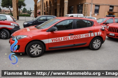 Renault Megane III serie
Vigili del Fuoco
Comando Provinciale di Milano
Allestita Focaccia
VF 27367
Parole chiave: Renault Megane_IIIserie VF27367