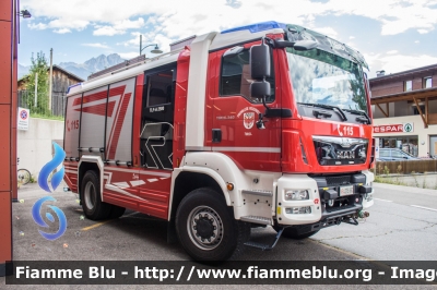 Man TGM 16.340 4x4 III serie
Vigili del Fuoco
Unione Distrettuale Merano - Bezirksverband Meran
Corpo Volontario di Tirolo - Freiwillige Feuerwehr Tirol (BZ)
AutoPompaSerbatoio TLF 2500 allestimento Rosenbauer
VF 273 BZ
Parole chiave: Man TGM_16.340_4x4_IIIserie VF273BZ