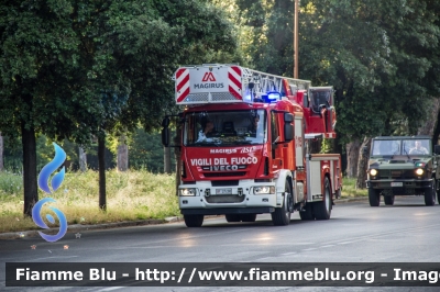 Iveco EuroCargo 180E32 III serie
Vigili del Fuoco
Comando Provinciale di Roma
Via Genova-Centrale
AutoScala M39L da 39 metri allestimento Magirus
VF27498
Parole chiave: Iveco EuroCargo_180E32_IIserie VF27498