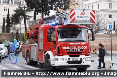 Iveco EuroCargo 180E32 III serie
Vigili del Fuoco
Comando Provinciale di Roma
Via Genova-Centrale
AutoScala M39L da 39 metri
allestimento Magirus
VF 27498
Parole chiave: Iveco EuroCargo_180E32_IVserie VF27498