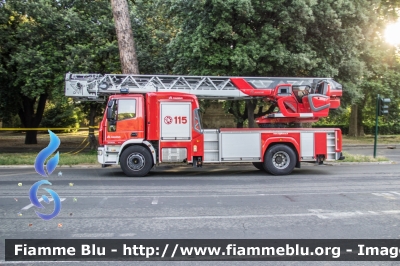 Iveco EuroCargo 180E32 III serie
Vigili del Fuoco
Comando Provinciale di Roma
Via Genova-Centrale
AutoScala M39L da 39 metri allestimento Magirus
VF27498
Parole chiave: Iveco EuroCargo_180E32_IIserie VF27498