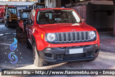 Jeep Renegade
Vigili del Fuoco
Comando Provinciale di Napoli
VF 27729
Parole chiave: Jeep Renegade VF27729