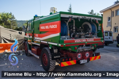 Iveco VM90
Vigili del Fuoco
Comando Provinciale de L'Aquila
Allestimento Iveco-Magirus
Ex Corpo Forestale dello Stato
VF 28057
Parole chiave: Iveco VM90 VF28057 Santa_BArbara_2017