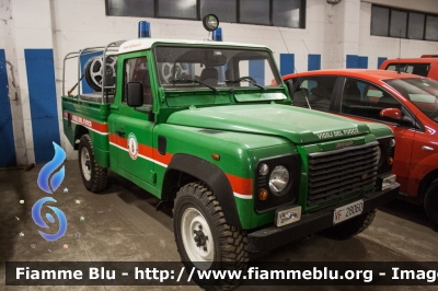 Land Rover Defender 110 HCPU
Vigili del Fuoco
Comando Provinciale de L'Aquila
Servizio Antincendio Boschivo
Ex Corpo Forestale dello Stato
VF 28060
Parole chiave: Land-Rover Defender_110_HCPU VF28060 Santa_Barbara_2017