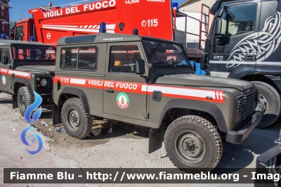 Land Rover Defender 90
Vigili del Fuoco
Comando Provinciale de L'Aquila
Ex Corpo Forestale dello Stato
VF 28072
Parole chiave: Land-Rover Defender_90 VF28072 SAnta_BArbara_2017