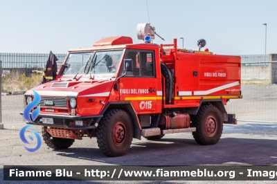 Iveco VM90 Scout
Vigili del Fuoco
Comando Provinciale di Viterbo
Antincendio Boschivo
allestimento Iveco-Magirus
Ex Corpo Forestale dello Stato
VF 28244
Parole chiave: Iveco VM90_Scout VF28244