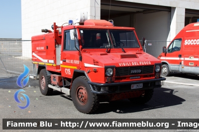 Iveco VM90 Scout
Vigili del Fuoco
Comando Provinciale di Viterbo
Antincendio Boschivo
allestimento Iveco-Magirus
Ex Corpo Forestale dello Stato
VF 28244
Parole chiave: Iveco VM90_Scout VF28244