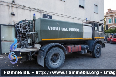 Fiat OM 160
Vigili del Fuoco
Comando Provinciale di Roma
Distaccamento cittadino di Ostia
allestimento Baribbi
VF 28738
Parole chiave: Fiat_OM 160 VF28738