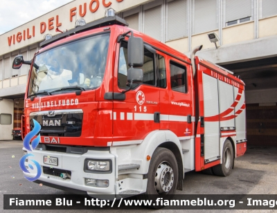 Man TGM 15.250 II serie
Vigili del Fuoco
Comando Provinciale di Roma
Distaccamento Cittadino Tuscolano II
AutoPompaSerbatoio allestimento Bai
VF 29488
Parole chiave: Man TGM_15.250_IIserie VF29488