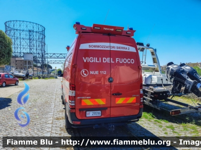 Mercedes-Benz Sprinter 4x4 III serie restyle
Vigili del Fuoco
Comando Provinciale di Roma
Nucleo Soccorso Subacqueo Acquatico
Nucleo Sommozzatori
Allestimento Tekne
"Sierra 2"
VF 29596
Parole chiave: Mercedes-Benz Sprinter_4x4_IIIserie_restyle VF29596