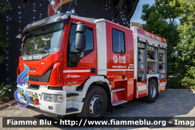 Iveco EuroCargo MaxiCity 180E30 IV serie
Vigili del Fuoco
Comando Provinciale di Latina
AutoPompaSerbatoio allestimento Magirus
VF 29731
Parole chiave: Iveco EuroCargo_MaxiCity_180E30_IVserie VF29731