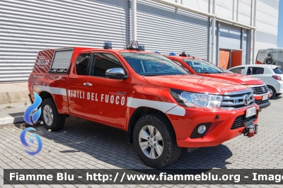 Toyota Hilux V serie
Vigili del Fuoco
Direzione Regionale Marche
Nucleo Cinofili
Allestimento Divitec
VF 29768
Parole chiave: Toyota Hilux_Vserie VF29768