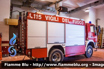 Man Le14.280
Vigili del Fuoco
Unione distrettuale di Cles
Corpo Volontario di Rumo (TN)
VF 2E1 TN
Parole chiave: Man Le14.280 VF2E1TN