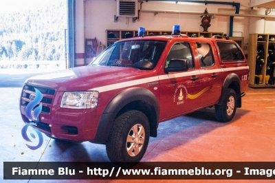 Ford Ranger VII serie
Vigili del Fuoco
Unione distrettuale di Cles
Corpo Volontario di Rumo (TN)
VF 2H0 TN
Parole chiave: Ford Ranger_VII_serie VF2H0TN