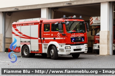 Man TGM 15.250 II serie
Vigili del Fuoco
Comando Provinciale di Roma
Distaccamento Cittadino Tuscolano I (3A)
AutoPompaSerbatoio allestimento Bai
VF 30014
Parole chiave: Man TGM_15.250_IIserie VF30014