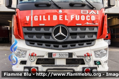 Mercedes-Benz Arocs 1832
Vigili del Fuoco
Comando Provinciale di Roma
Distaccamento Cittadino Tuscolano II
bimodale (strada-rotaia)
allestimento BAI
VF 30038
Parole chiave: Mercedes-Benz Arocs_1832 VF30038