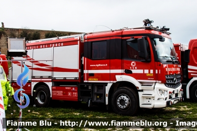 Mercedes-Benz Arocs 1832
Vigili del Fuoco
Comando Provinciale di Roma
Distaccamento Cittadino Tuscolano II
bimodale (strada-rotaia)
allestimento BAI
VF 30038
Parole chiave: Mercedes-Benz Arocs_1832 VF30038